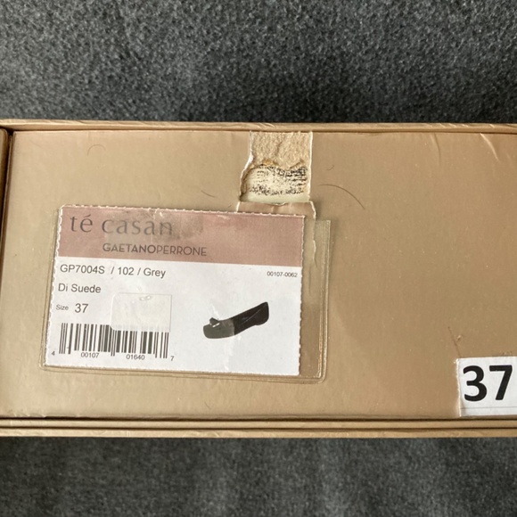 Gaetano Perrone for Te Cesan Grey Suede Jewel Flats Sz 37 - Picture 10 of 11